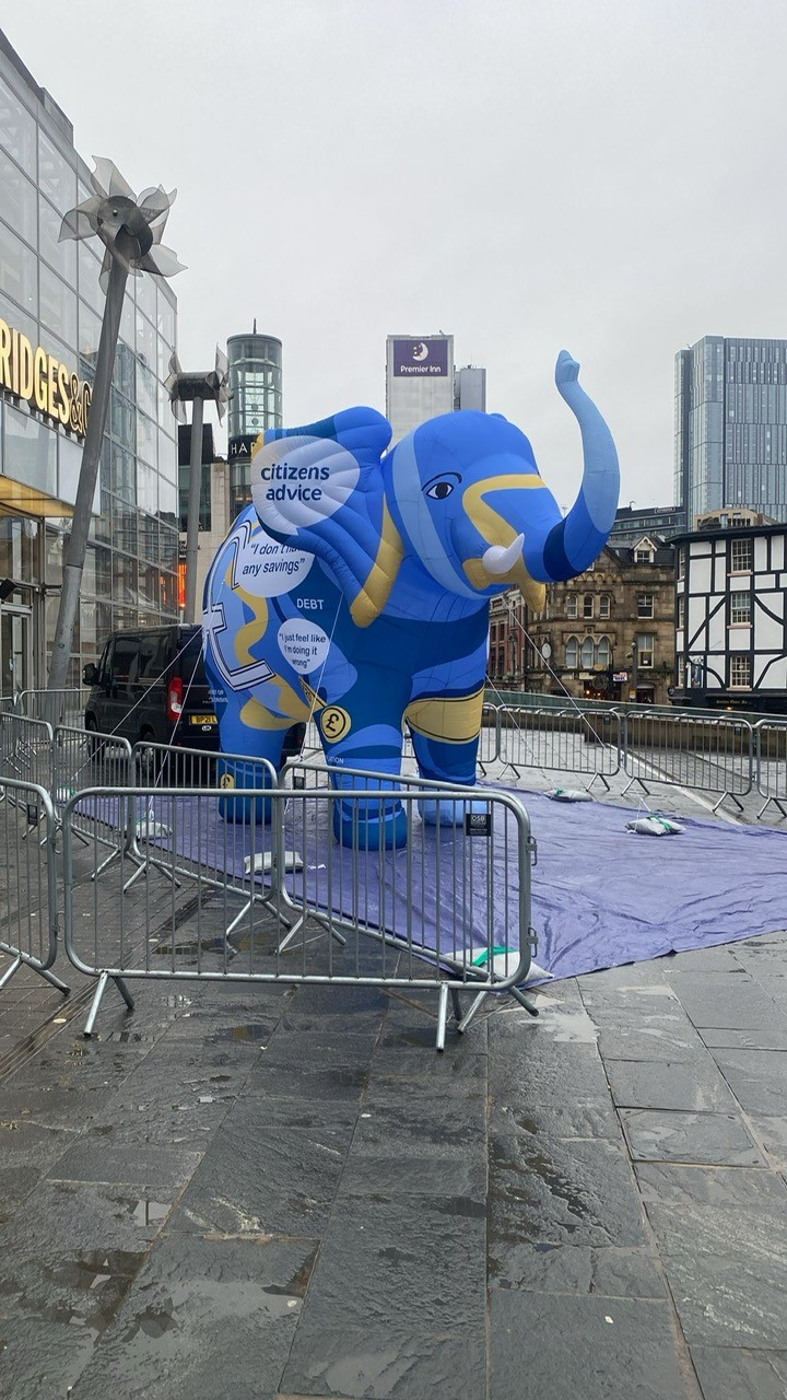 Jumbo elephant hits Selfridges