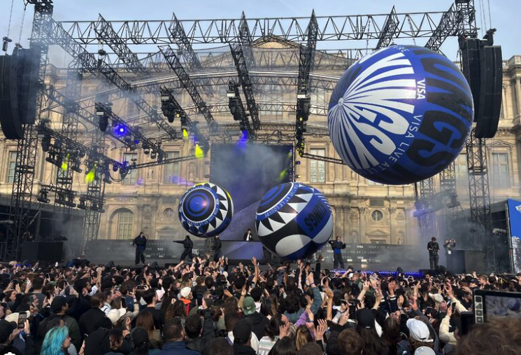 Kungs at Le Louvre, Paris